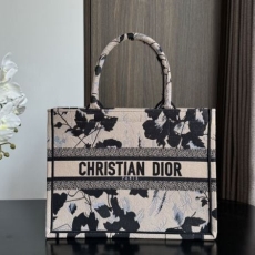 Christian Dior Shopping Bags